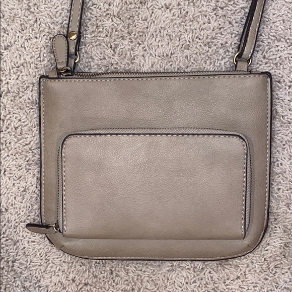 Fun purse with tons of storage - Picture 2 of 5